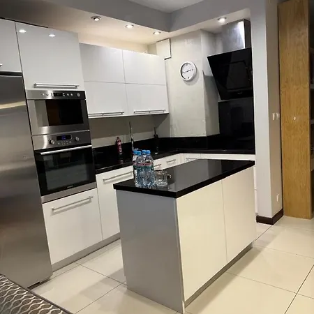 3 Pokojowy Miasteczko Wilanow 77m2 *